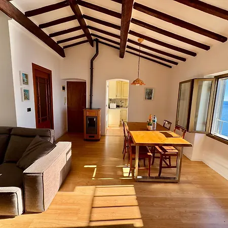 Kiss Of Sea - Balzi Rossi & Baia Beniamin * Vintimille