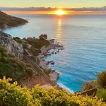 Kiss Of Sea - Balzi Rossi & Baia Beniamin * Ventimiglia