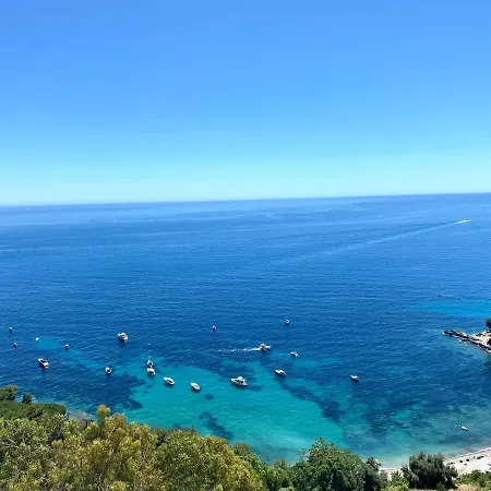 Kiss Of Sea - Balzi Rossi & Baia Beniamin *