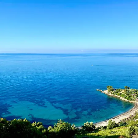 Kiss Of Sea - Balzi Rossi & Baia Beniamin *